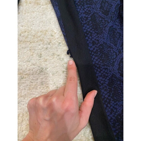 Athleta Brooklyn Jogger Womens 10 Snakeskin Tapered Lightweight Stretch - Picture 7 of 7